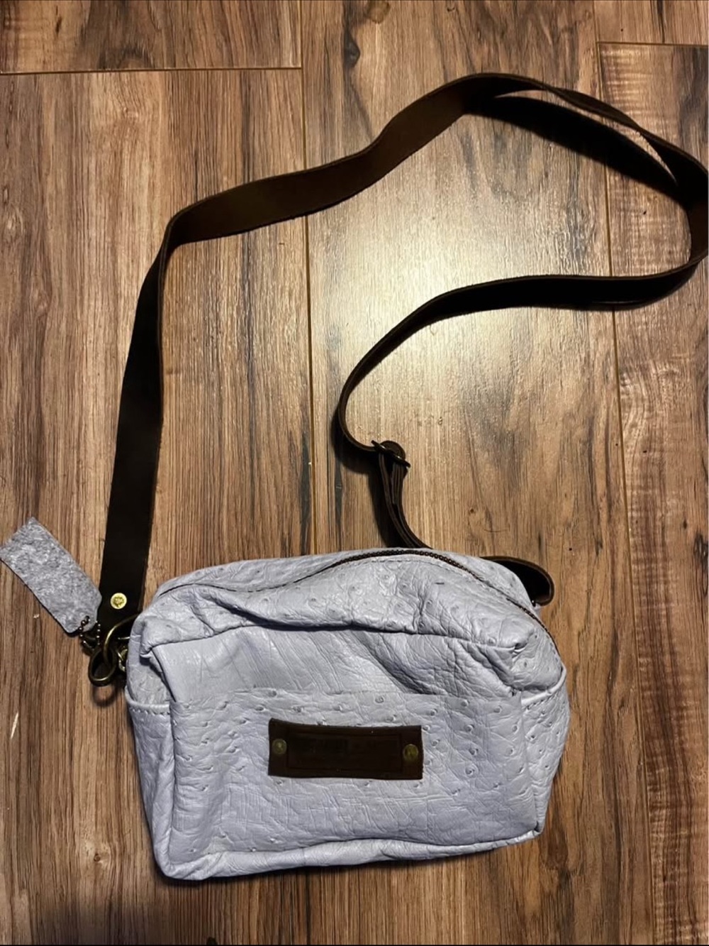 Light Gray Textured Crossbody Bag with Brown Strap